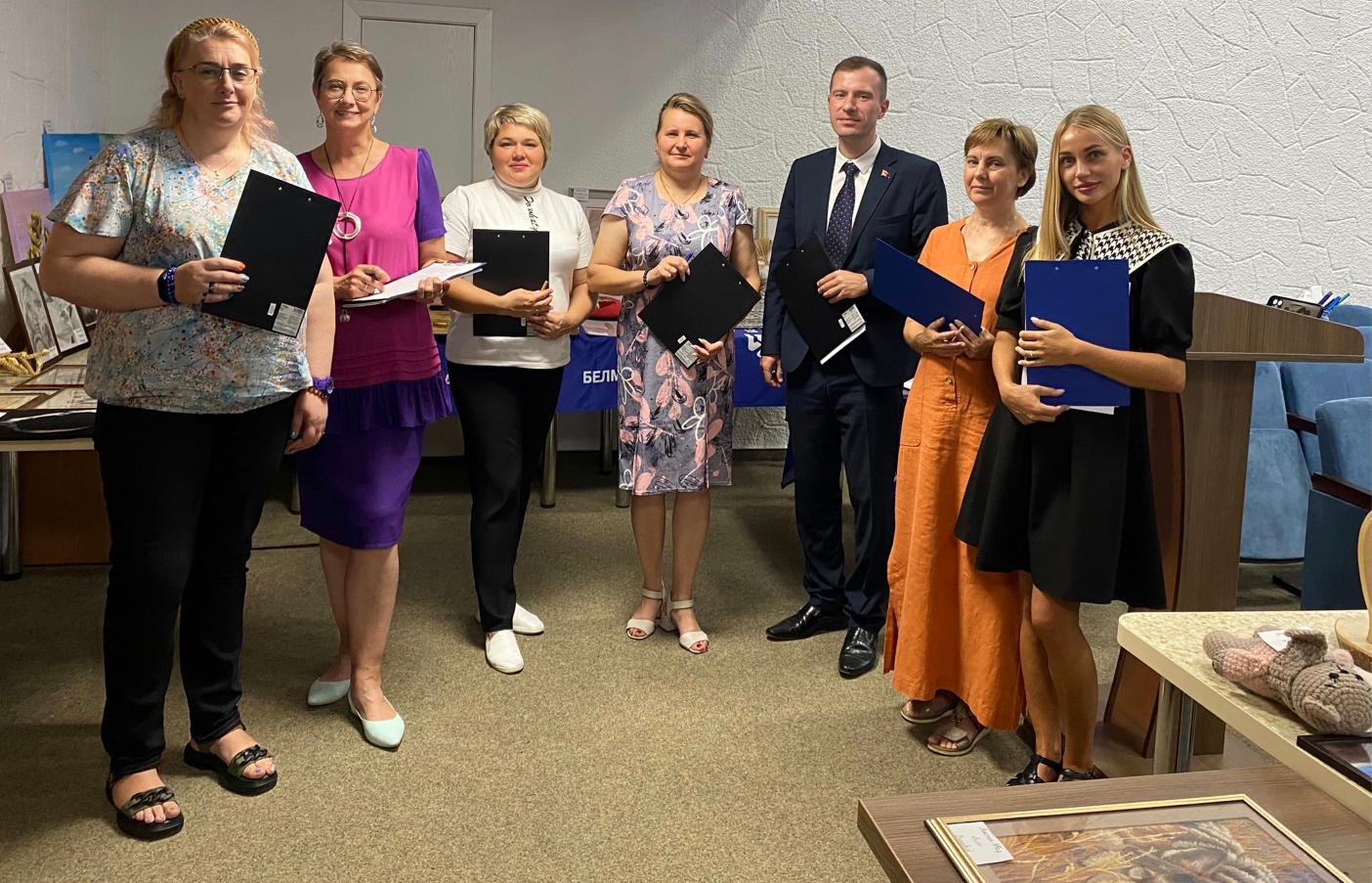 Сегодня состоялась оценка творческих работ выставки-конкурса «Наши таланты».
